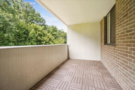 Rathburn Apartments - 1 Bedroom - Photo 5