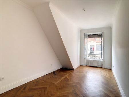 T4 – DUPLEX – 93 m2 – 69002 – LYON – Réf. 2834 - Photo 3