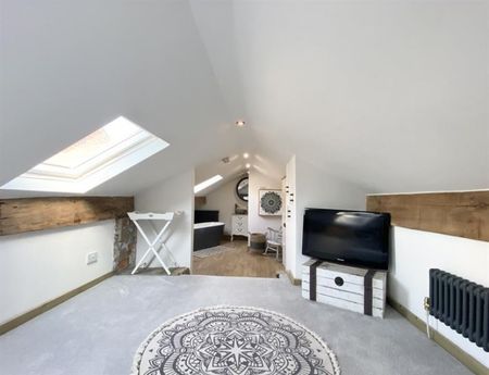 2 Bedroom Apartment To Let - Photo 5