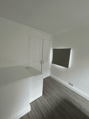 Parkhill Road, London, NW3 - Photo 1