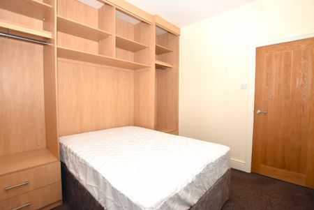 1 bedroom Flat To Let - Photo 4