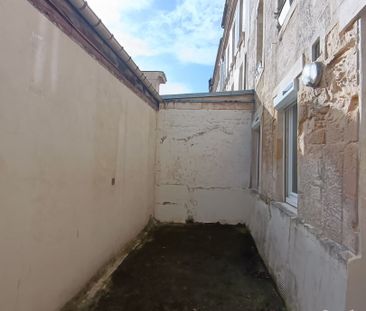 Location Appartement 1 pièce 32m² - Photo 3