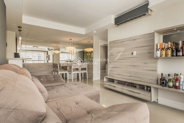 Apartamento com 1 quarto e 87m² para alugar em Três Figueiras, Porto Alegre. - Foto 1