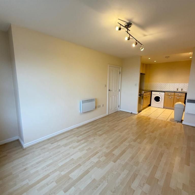 2 bedroom apartment to rent - Photo 1