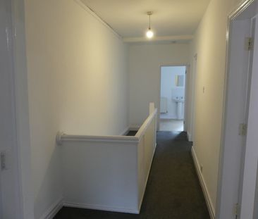 Watson Road Flat 2 - Photo 3