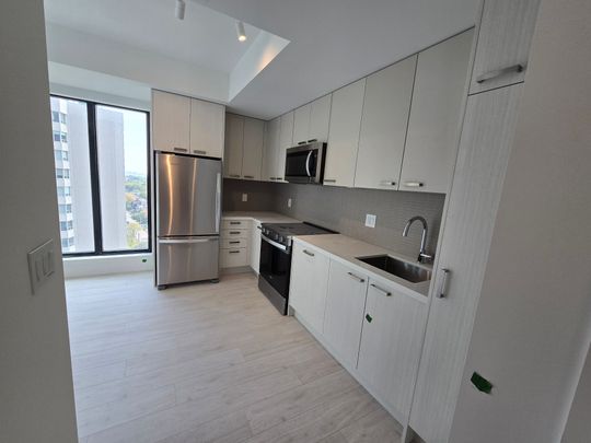 For Lease - 20 Soudan Avenue Unit# 1201, Toronto, Ontario - Photo 1
