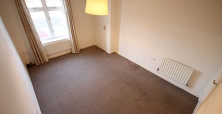 The Gardens, Middleton, Leeds, LS10 4UG - Photo 2