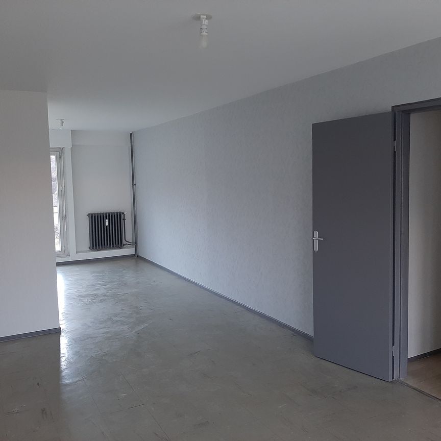 Location - Appartement T4 - 79 m² - Maîche - Photo 1
