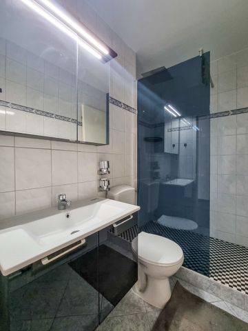 Modernisierte u. renovierte 3-Zi.-Wohnung mit Wintergarten-Balkon, Einbauküche u ... - Foto 5