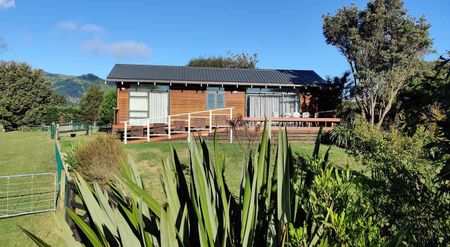 Chic 1BR Beachside Retreat - Peka Peka - Photo 4