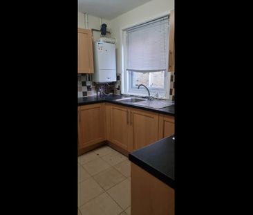 3 Bed Terraced House, Firgrove Road, SO15 - Photo 4