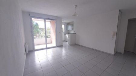 location Appartement T2 DE 39.17m² À SEILH - Photo 5