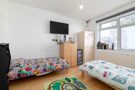 3 bedroom terraced house to rent - Photo 2