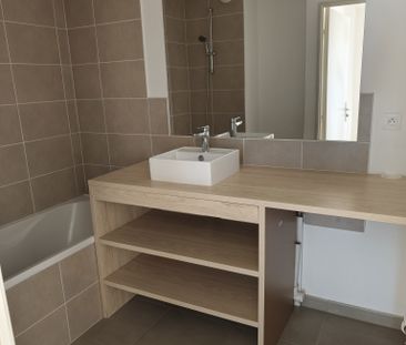 Location Appartement 4 pièces 77m² STRASBOURG 67200 - Photo 2