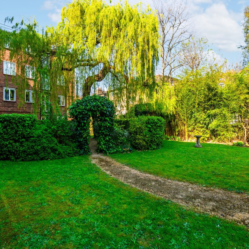 Hortensia Road, Chelsea SW10 - Photo 1