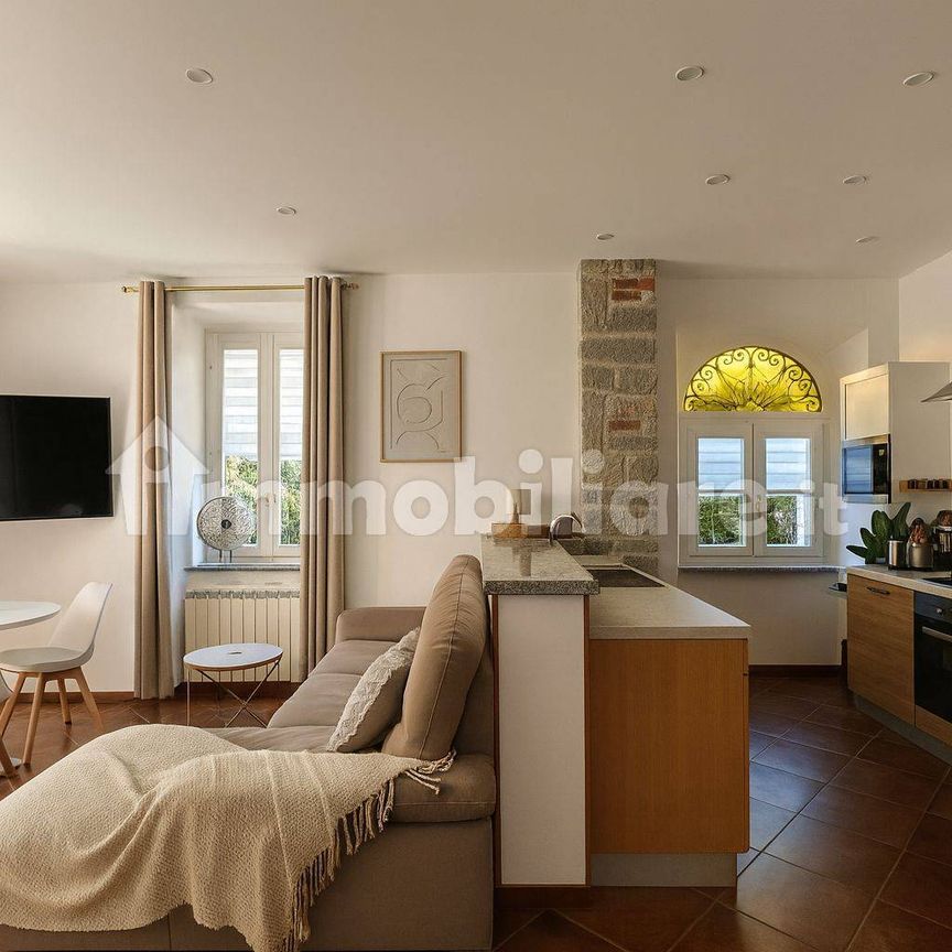 Bilocale via dei Partigiani, Centro, Arona - Photo 1