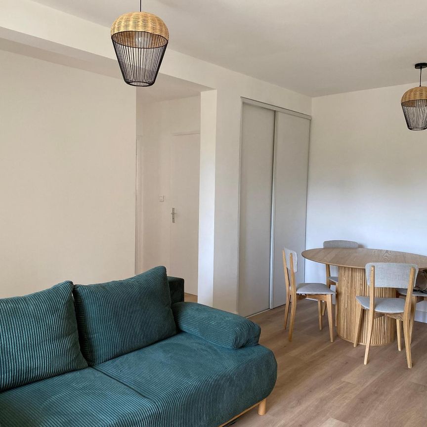 Location Appartement 2 pièces 42m² AUBENAS 07200 - Photo 1
