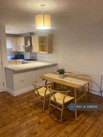 2 bedroom flat to rent - Photo 3