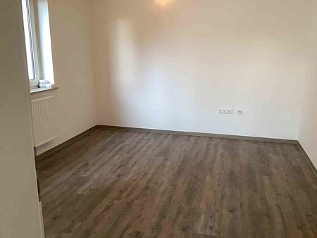 Kleine 2,5-Zimmer-Wohnung in einem Mehrparteienhaus - Photo 2