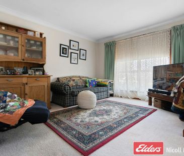 FAMILY FRIENDLY HOME AND LOCATION! - Photo 3