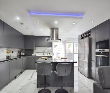 1 bedroom in a house share to rent - Photo 6