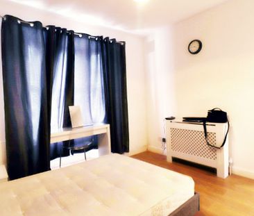 Oban Street, Poplar, London, E14 - Photo 1