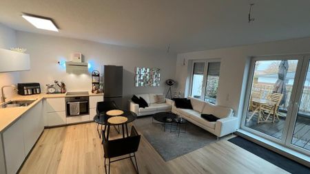 Sonnige 2 Zimmerwohnung mit großer Südterrasse, Stellplatz inkl. - Photo 4