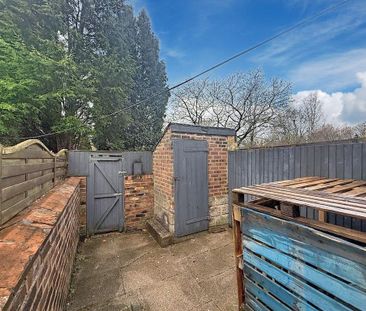 2 bedroom terraced house to rent - Photo 4