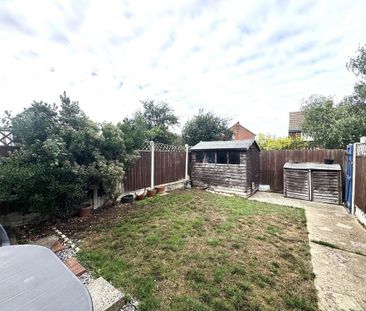 3 bedroom terraced house to rent - Photo 3