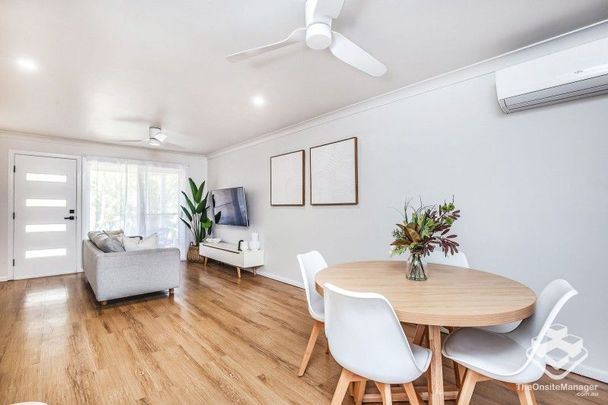 Central location stylish 3 Bedroom Townhouse - Photo 1