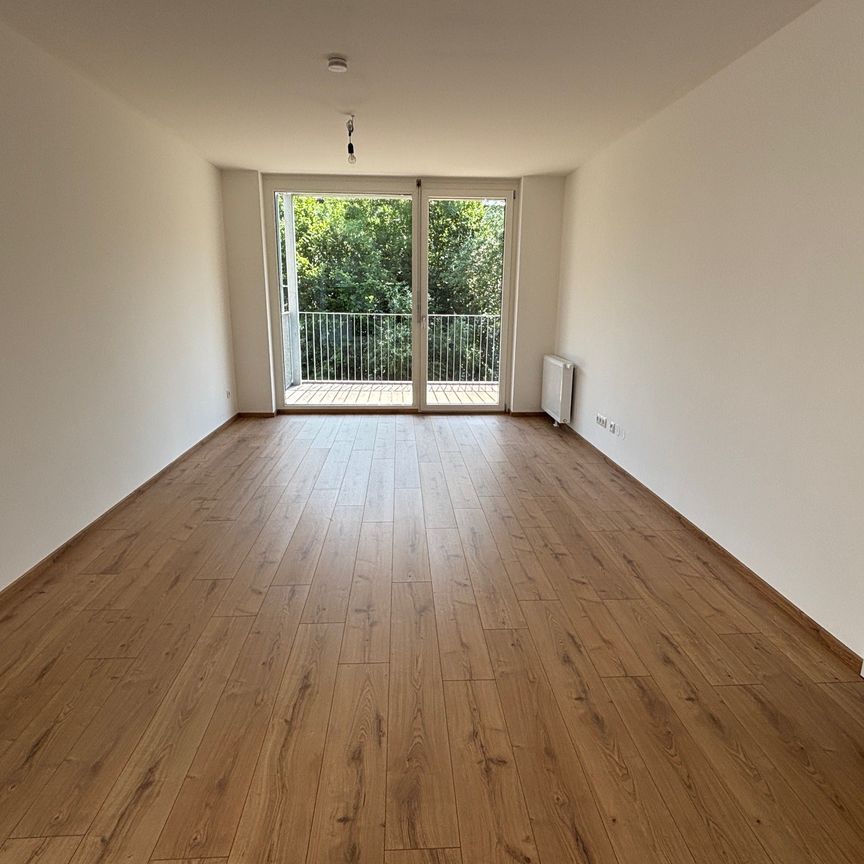 NEUBAU - 3-Zimmer-Wohnung in ruhiger Lage mit Küche, Balkon und Tiefgaragenparkplatz - Photo 1