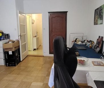Studio à la Vieille-ville. - Photo 2