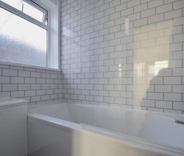 3 bedroom semi-detached house to rent - Photo 6