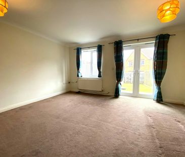 Terraced House to rent on - Photo 2