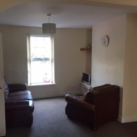 ***student Let***, 7 Stewarts Terrace, Derry, BT48 7LH - Photo 1