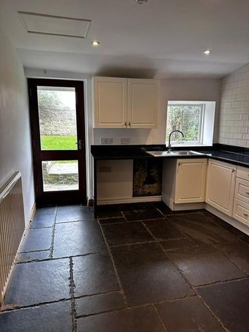 4 bedroom terraced house to rent - Photo 3