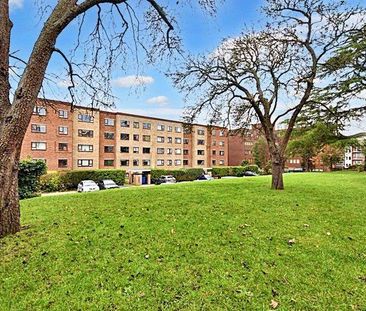 3 bedroom apartment to rent - Photo 1