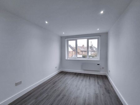 Lynton Road, Acton, London W3 - Photo 3