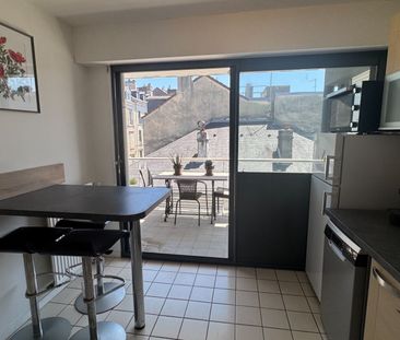 Location Appartement 2 pièces 70m² - Photo 5