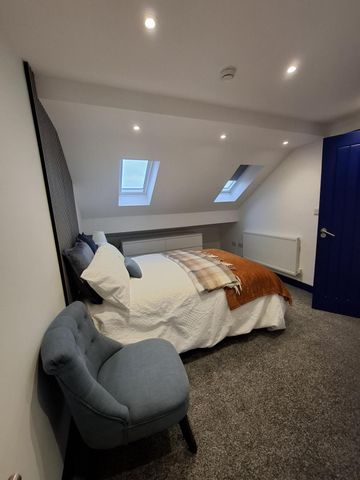 Room to let in newly refurbished HMO – Heneage Road - Photo 2