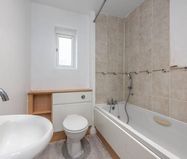 2 bedroom flat to rent - Photo 6