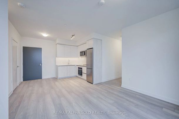5858 Yonge Street #1011 - Photo 1