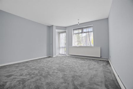 2 bedroom property to rent - Photo 3