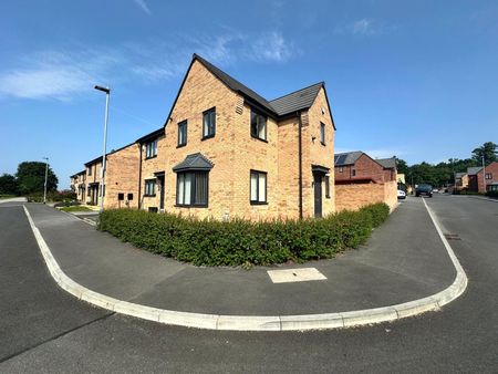 4, Sakura Walk, Seacroft, Leeds, West Yorkshire, LS14 6WP - Photo 2