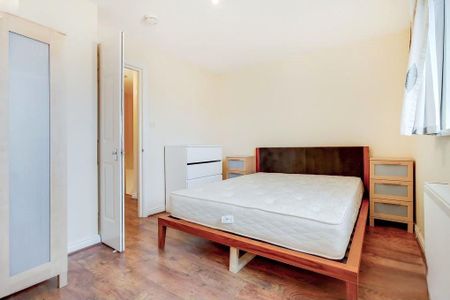 5 bedroom terraced house to rent - Photo 4