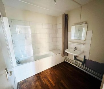 Location Appartement 2 pièces 75m² MACON 71000 - Photo 4