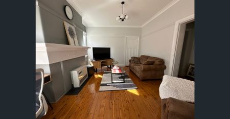 Low Maintenance & Modern Living - Photo 2