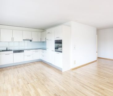 Lichtdurchflutete 4.5-Zimmer-Attikawohnung mit traumhafter Terrasse - Photo 5