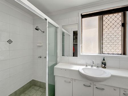 Waterfront Living on the Maroochy River! - Photo 4