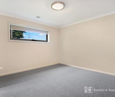 SPACIOUS, COMFORTABLE LIVING IN A PRIME WODONGA LOCATION - Photo 5
